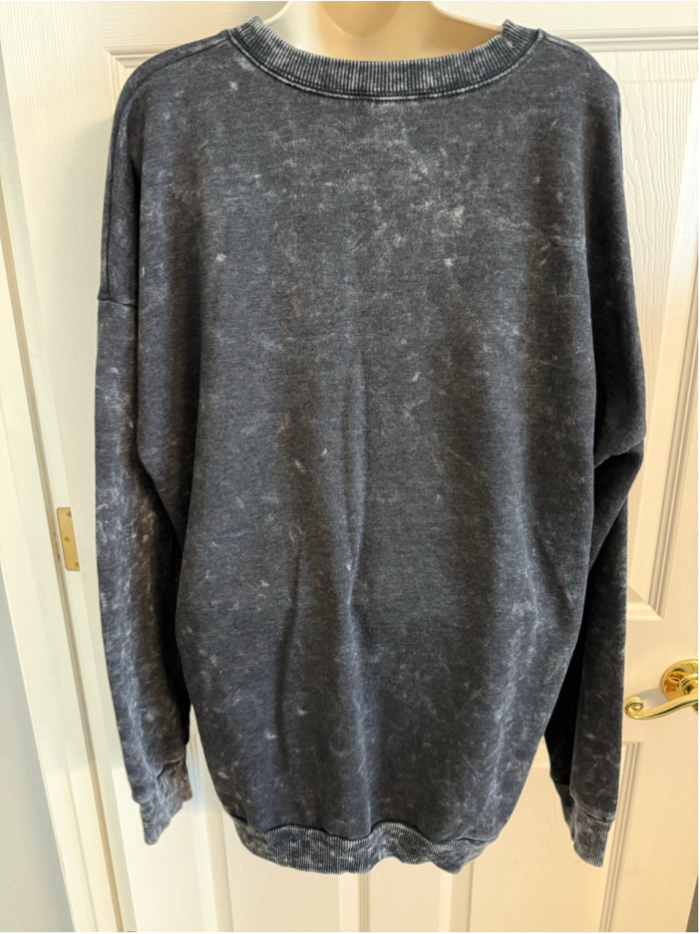 No Boundaries Free Spirit Skull Yin Yang Acid Wash Sweatshirt XXL - Picture 2 of 7